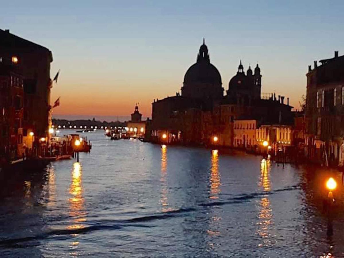 Casa Margherita Accademia Apartment Venice Luaran gambar